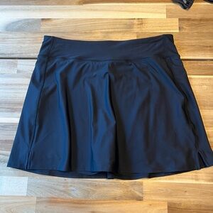 Old Navy Black Active Skort size L NWOT high rise